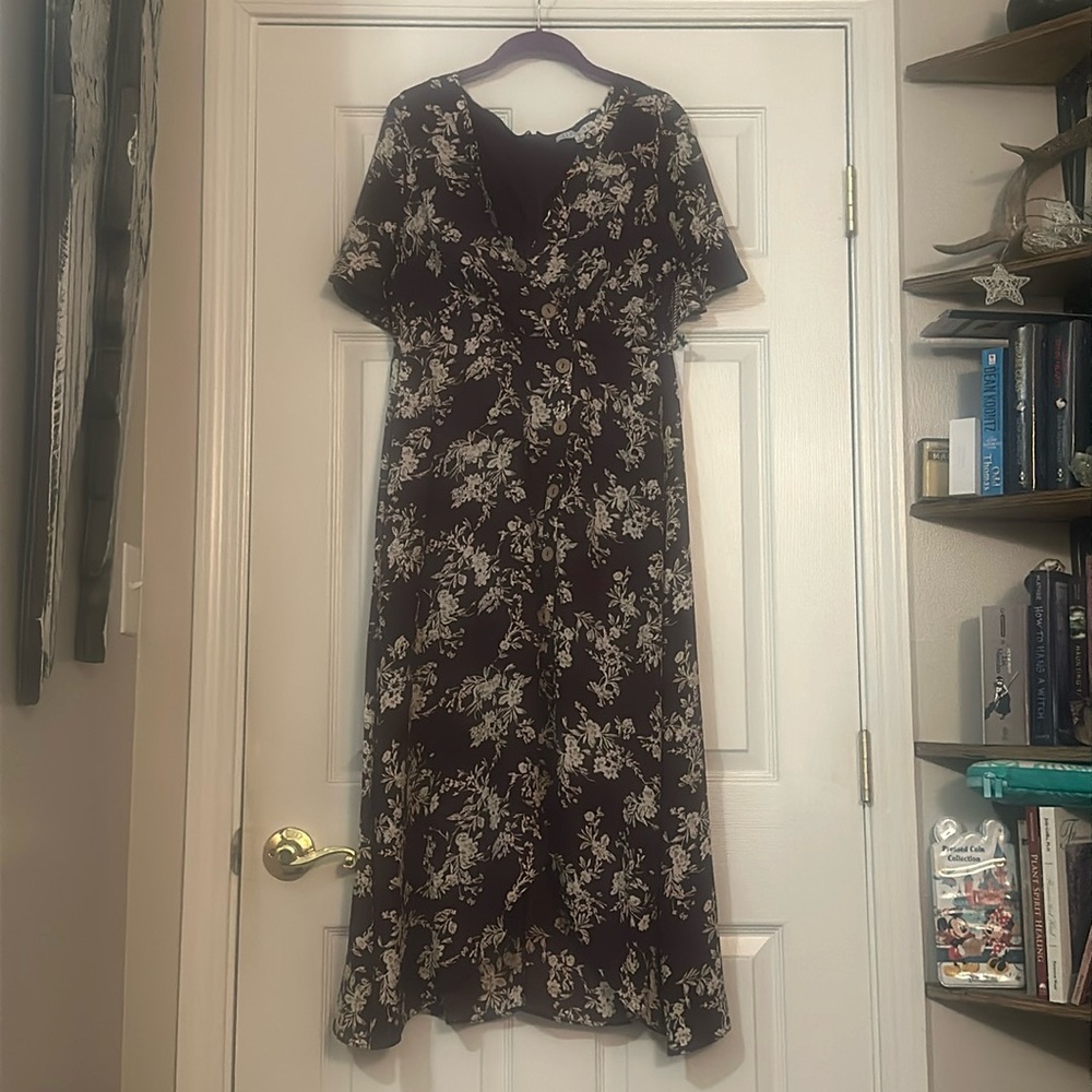 Story On Midi Burgundy dress